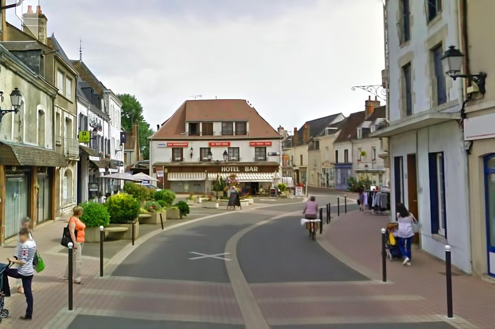Hotel Au Bon Coin Cloyes-sur-le-Loir Luaran gambar